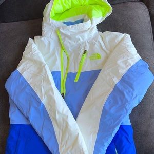 Youth M Girls North Face Ski Set with Jacket and Matching Pants.
